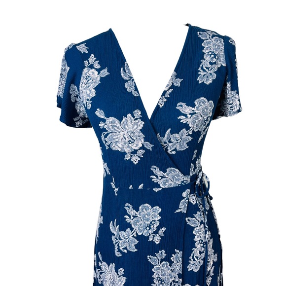 Lulu’s Heart Of Marigold Floral Maxi wrap Dress-navy - Picture 4 of 9